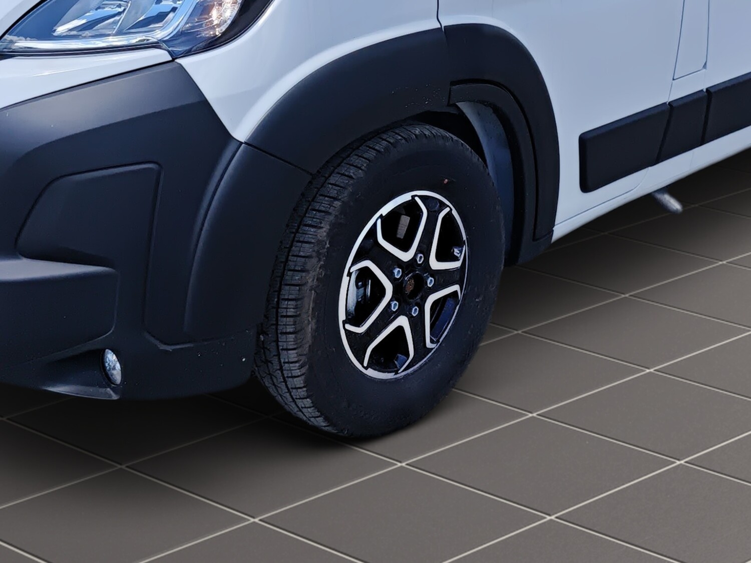 Pössl 2Win Vario Fiat 140 PS 2025