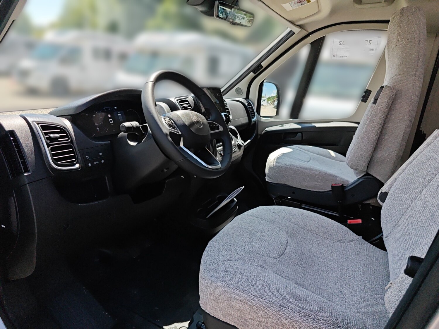 Pössl Trenta 640 Plus Citroen 180 PS SPARE 18.374,- 2025