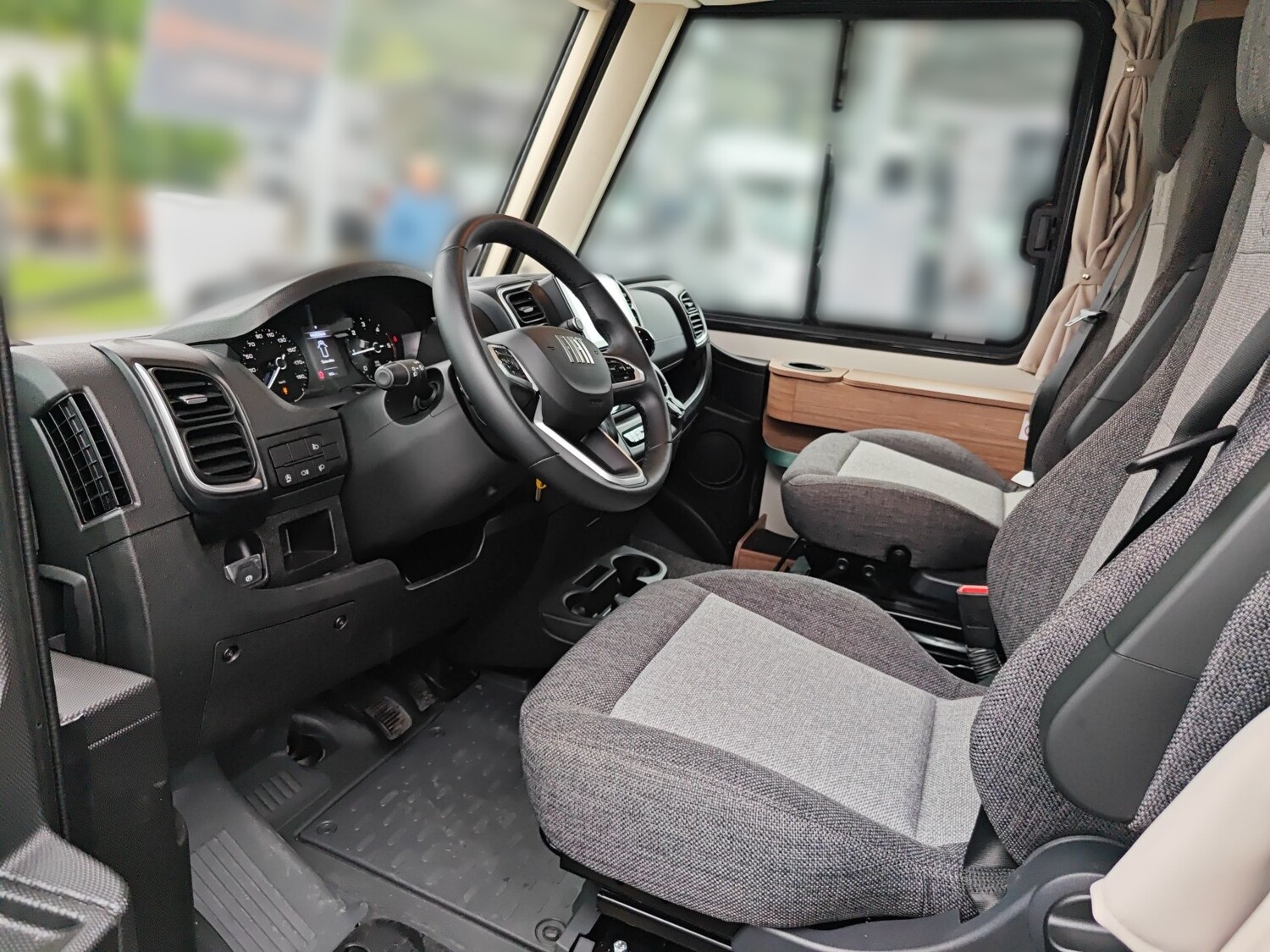 Knaus Van i 550 MF 2025