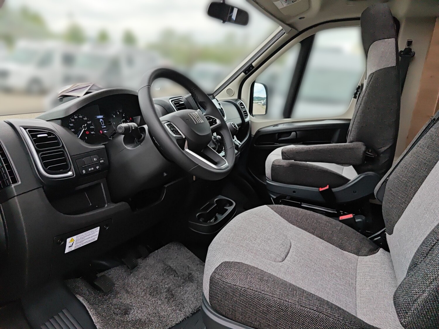 Knaus L!VE WAVE PLATINUM SELECTION 650 MF Live 2025