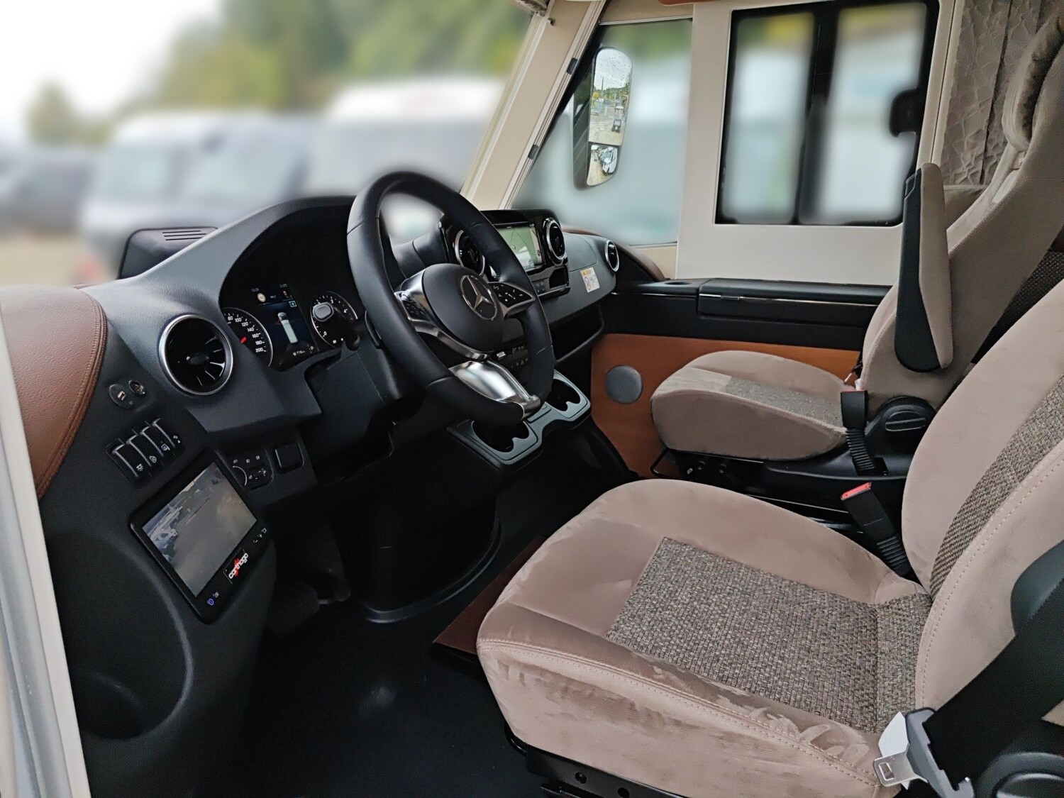 Carthago chic c-line I 4.9 LE Mercedes 2025