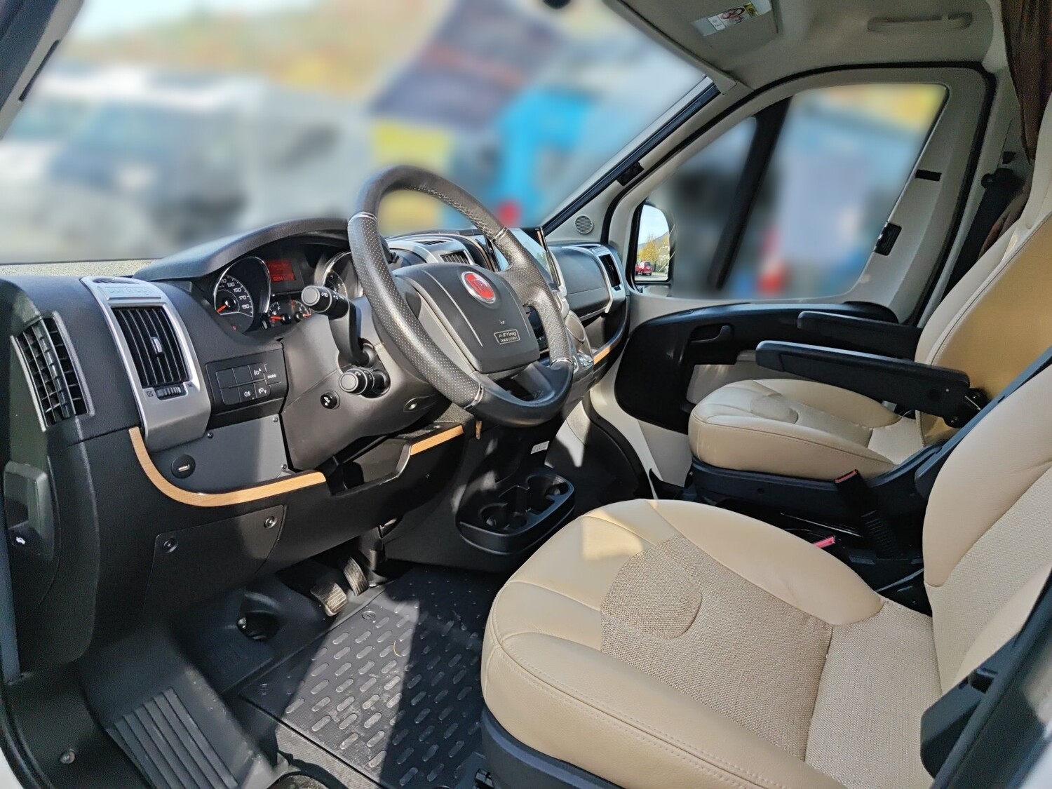 Carthago c-tourer T 144 LE 2019