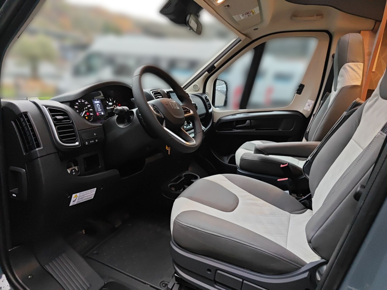 Knaus L!VE WAVE PLATINUM SELECTION 650 MF BURM.EDIT 2026