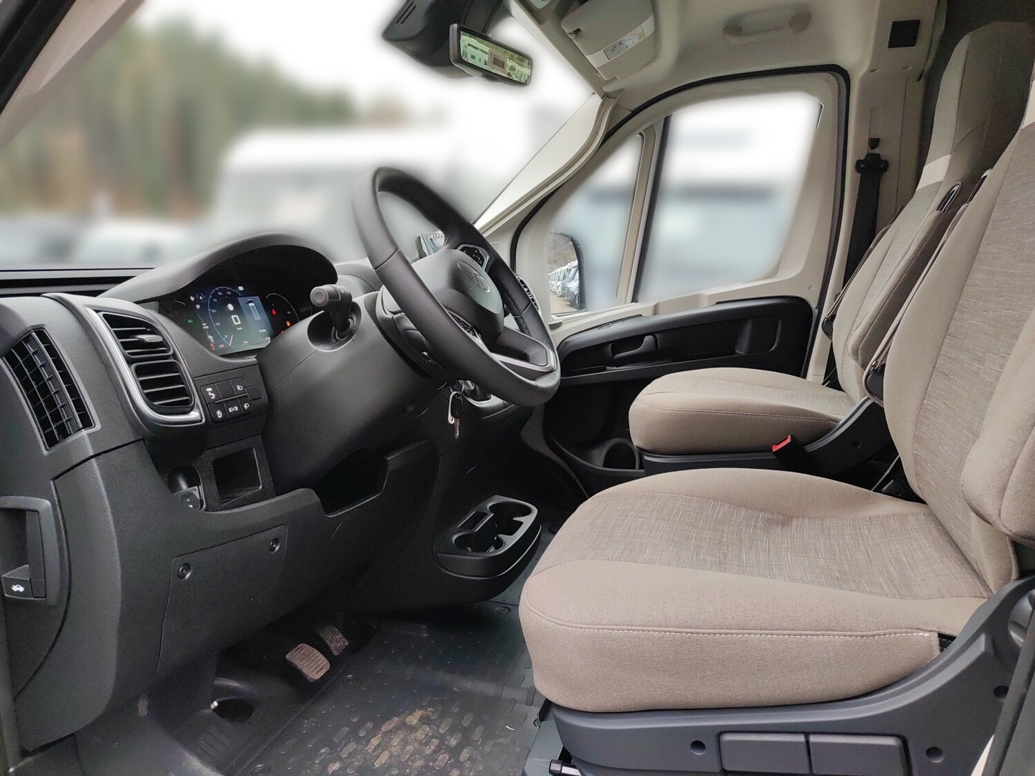 Pössl Summit 600 Plus Citroen 180 PS Aufstelldach 2025