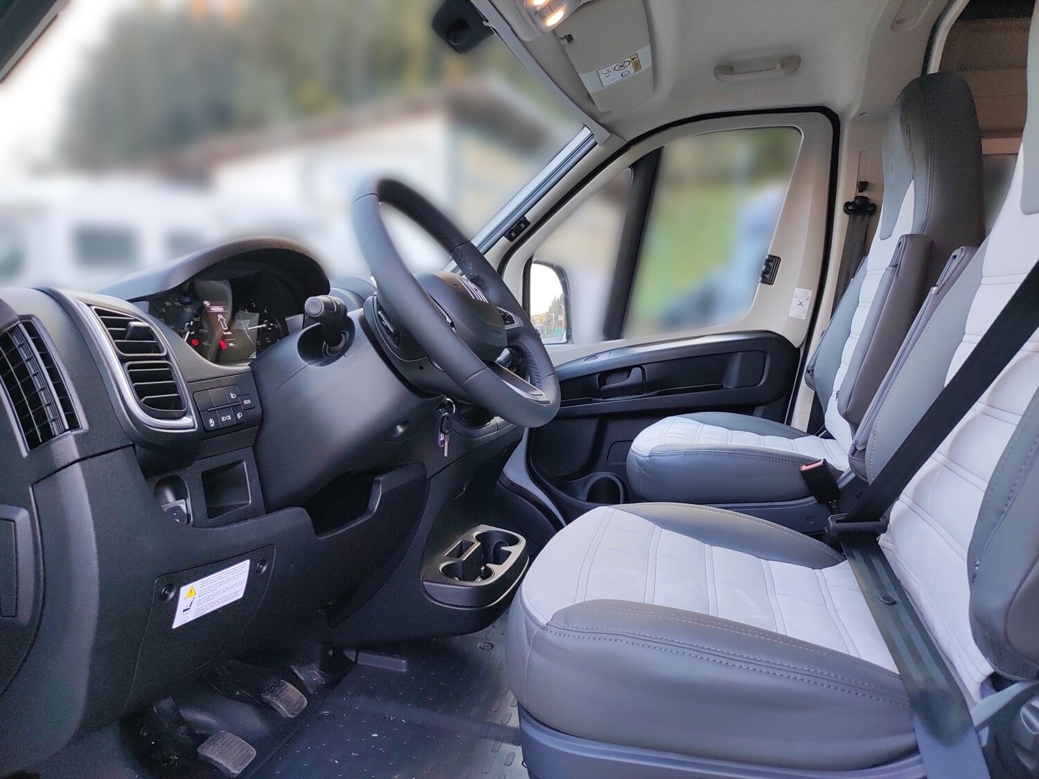 Sunlight Adventure Cliff 540 Schlafdach Spare 5.115,- 2026