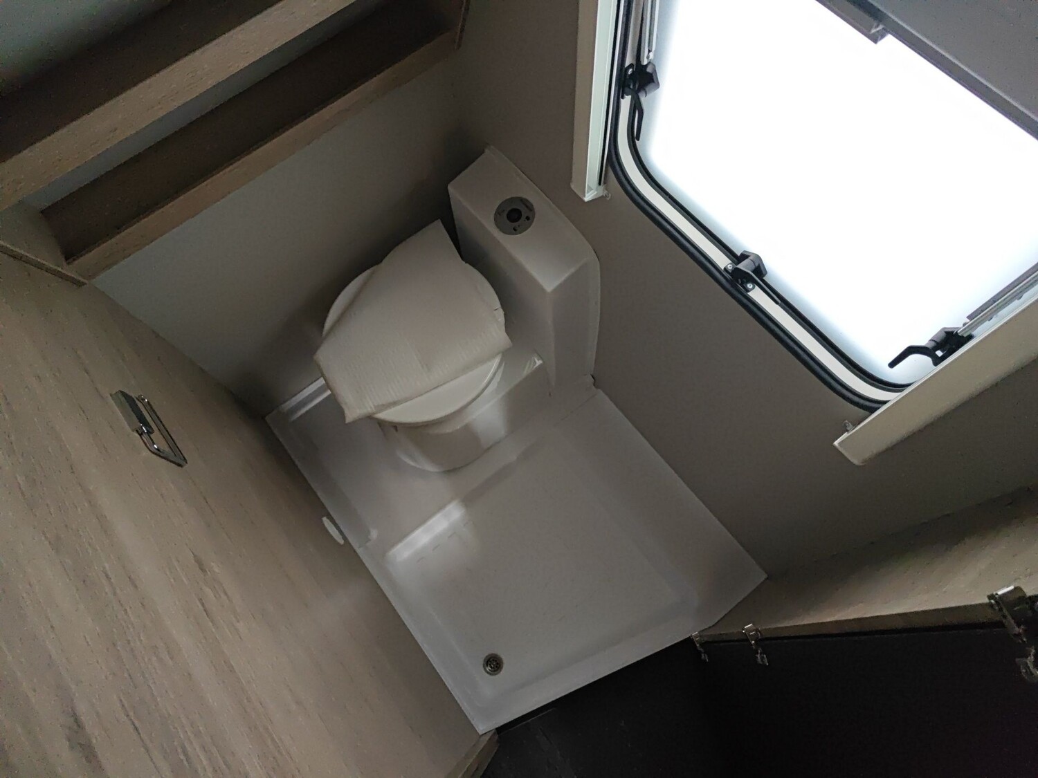 Weinsberg CaraOne 450 FU 2026 | Bild 12
