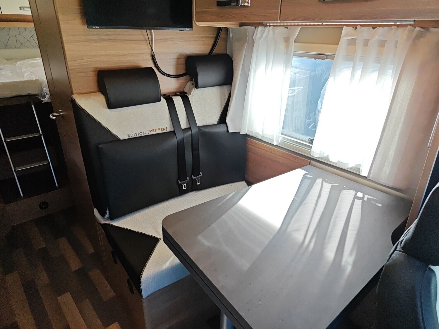 Weinsberg CaraCompact Suite MB EDITION PEPPER 640 MEG 2026 | Bild 11