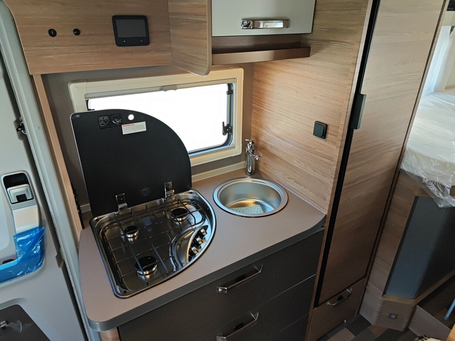 Weinsberg CaraCompact Suite MB EDITION PEPPER 640 MEG 2026 | Bild 12