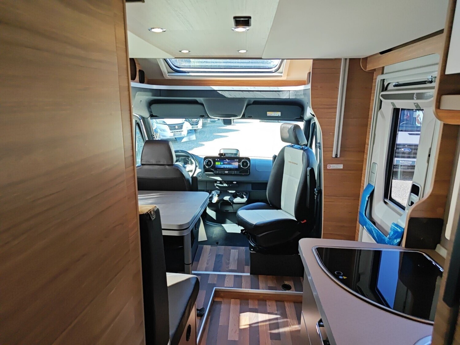 Weinsberg CaraCompact Suite MB EDITION PEPPER 640 MEG 2026 | Bild 18