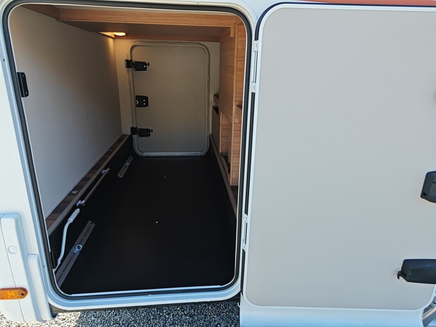 Weinsberg CaraCompact Suite MB EDITION PEPPER 640 MEG 2026 | Bild 19