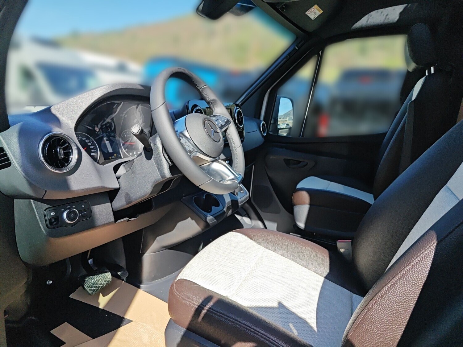 Weinsberg CaraCompact Suite MB EDITION PEPPER 640 MEG 2026 | Bild 6