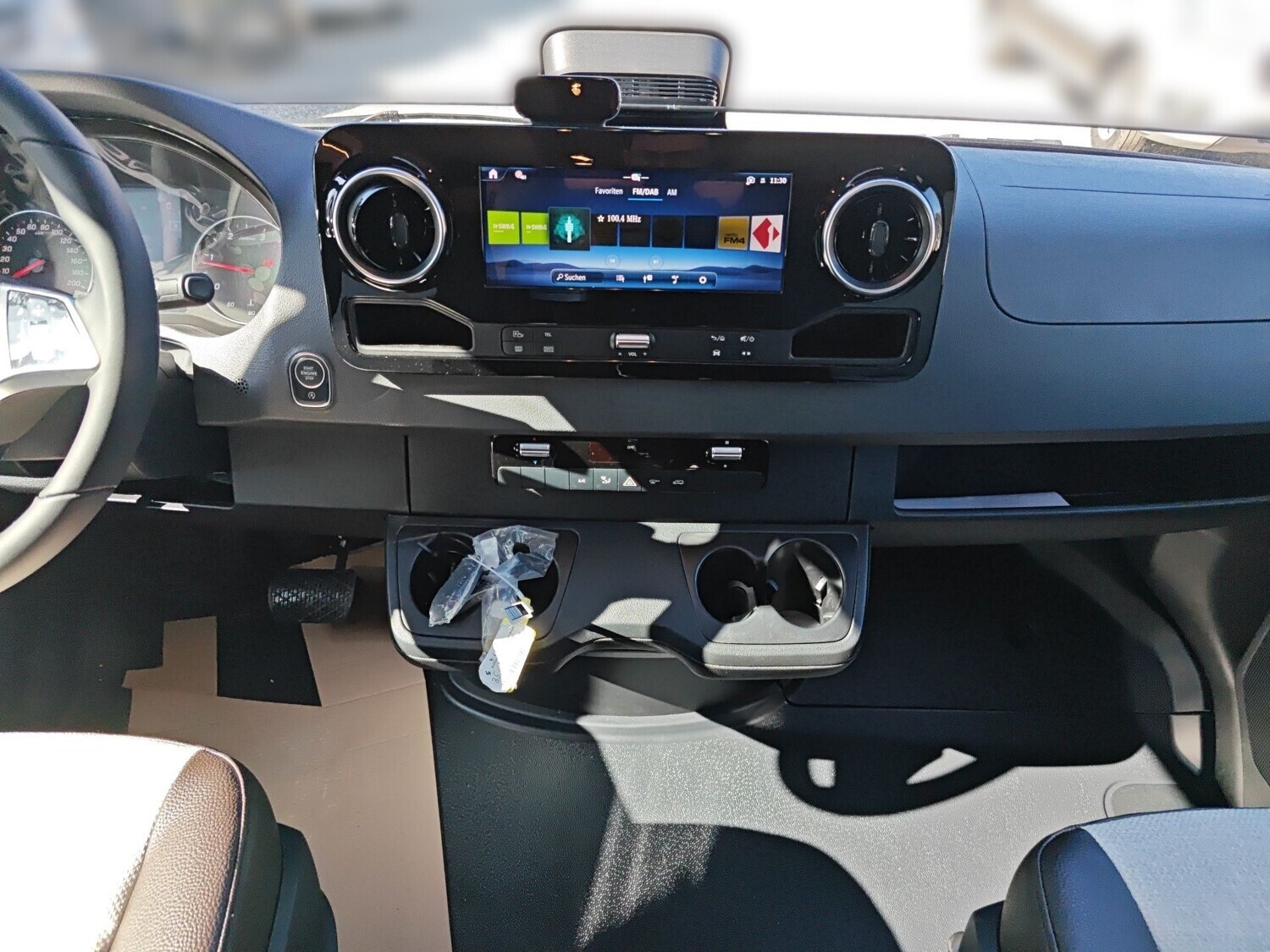Weinsberg CaraCompact Suite MB EDITION PEPPER 640 MEG 2026 | Bild 8