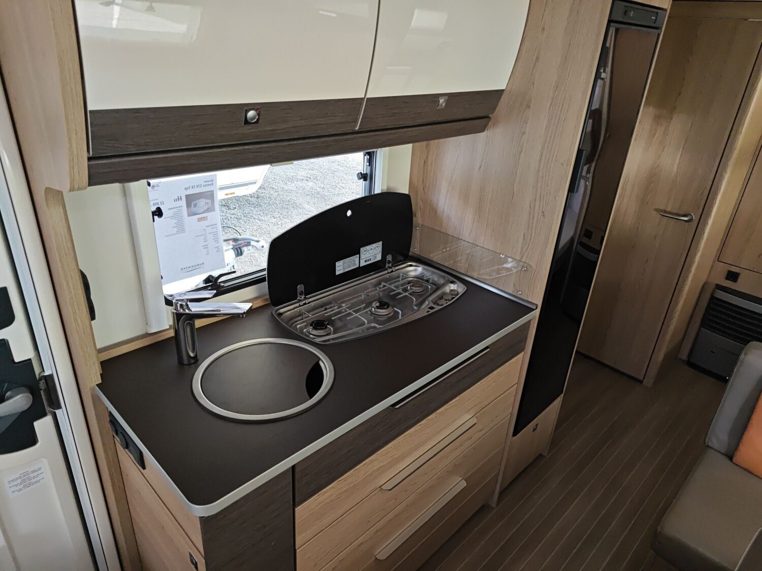 Bürstner Averso 570 TK Top 2018 | Bild 12