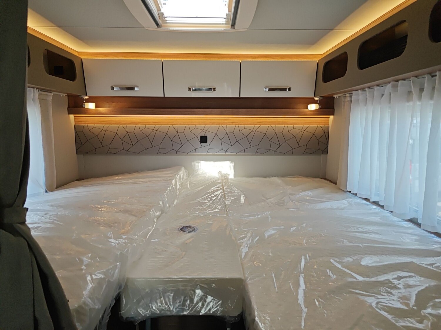 Weinsberg CaraSuite EDITION SPICY 700 MEG 2027 | Bild 15