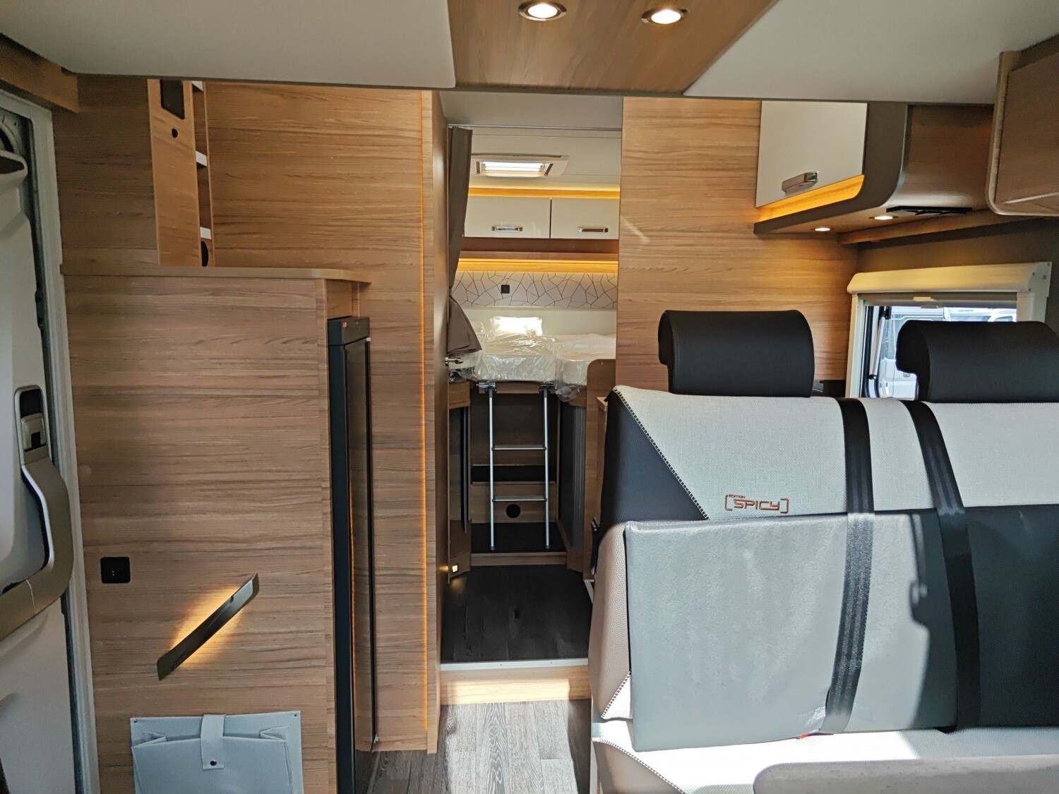 Weinsberg CaraSuite EDITION SPICY 700 MEG 2027 | Bild 17