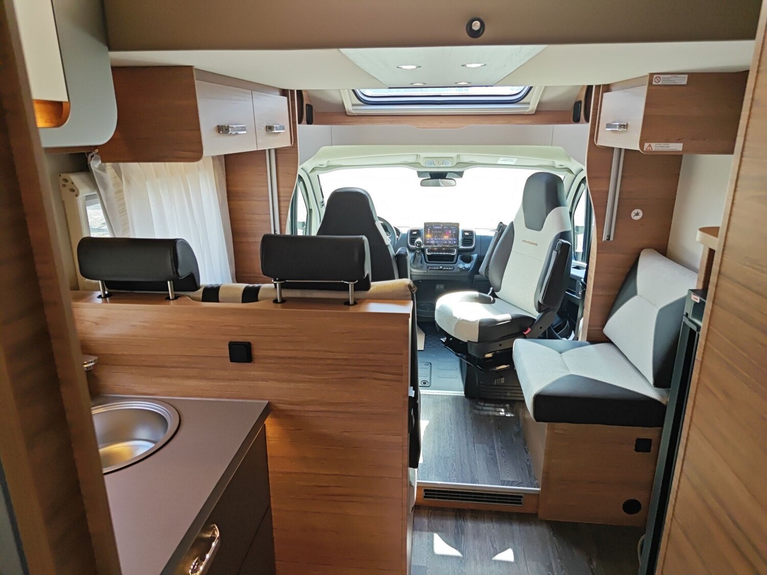 Weinsberg CaraSuite EDITION SPICY 700 MEG 2027 | Bild 18